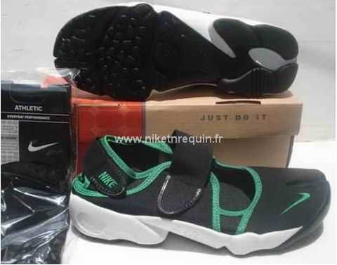 Des Jeunes Nike Shox Rift Chaussures De Course Noir Vert